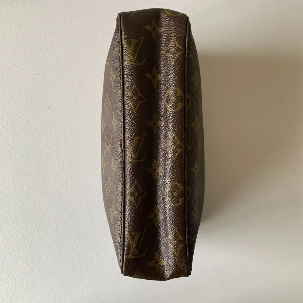 Louis Vuitton monogram Cosmetic Pouch trousse toilette 23 authentic with COA